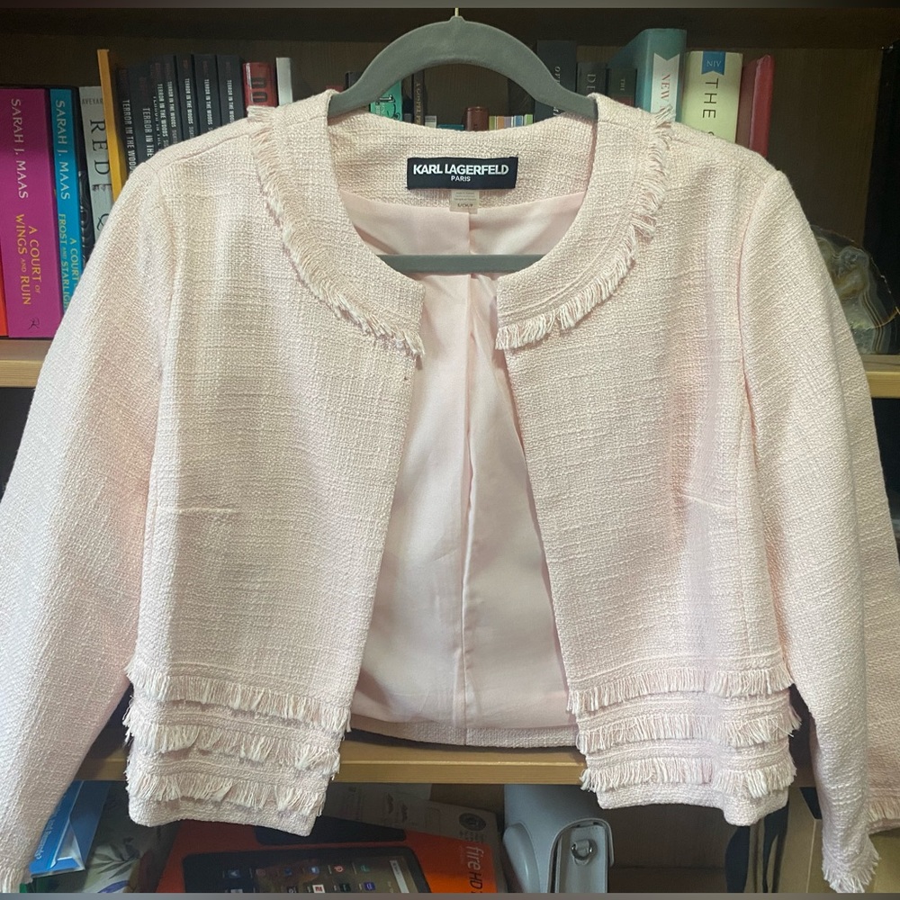 Karl Lagerfeld pink cropped sweater, size Small.